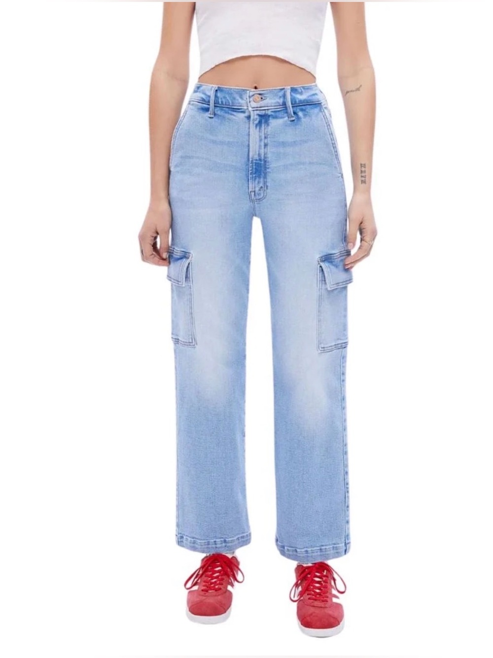 Mother Denim Straight Up Rambler Cargo Ankle in Bad Romance